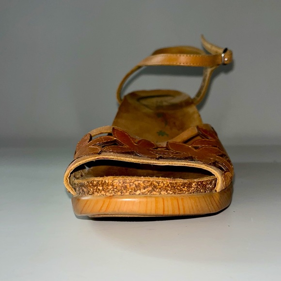 Dansko | Coquette Sandals - Women's | Wooden chunky heel Boho Floral | EUR 39 - Picture 4 of 11